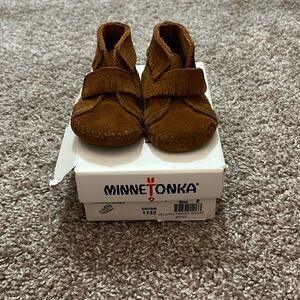 Infant Minnetonka